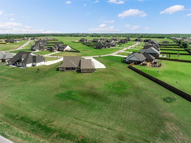 3452 Woodland Springs Drive, Norman, OK 73072