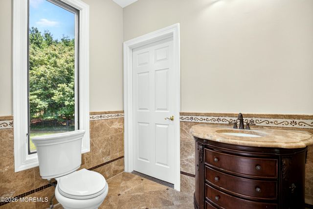 1 Parkwood Lane, Colts Neck, NJ 07722