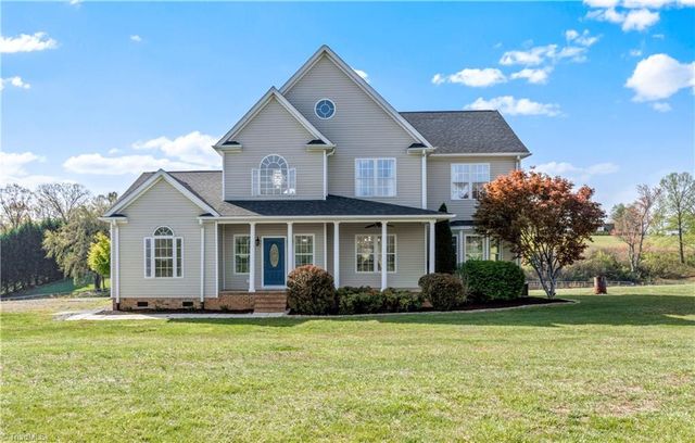 3053 Hallmark Estates Drive, Boonville, NC 27011