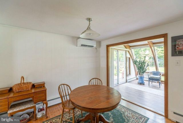 10 SUNSET LN, Phoenixville, PA 19460