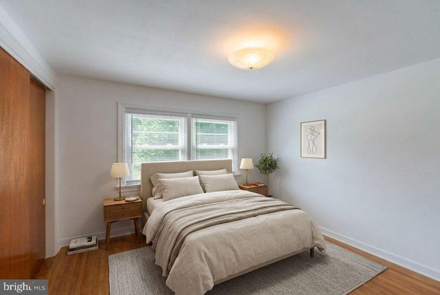 10 SUNSET LN, Phoenixville, PA 19460