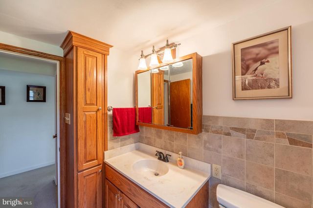 10 SUNSET LN, Phoenixville, PA 19460