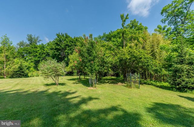 10 SUNSET LN, Phoenixville, PA 19460