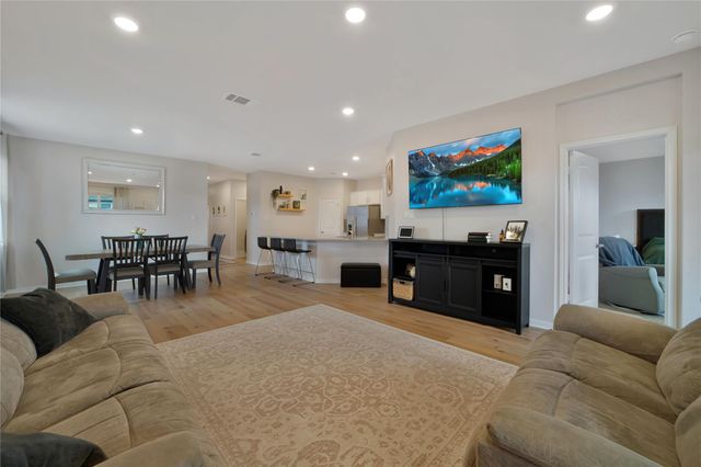 141 Medinah LN, San Marcos, TX 78666