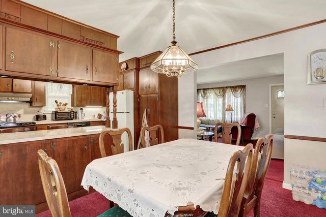4613 SOUTH RD, Harrisburg, PA 17109