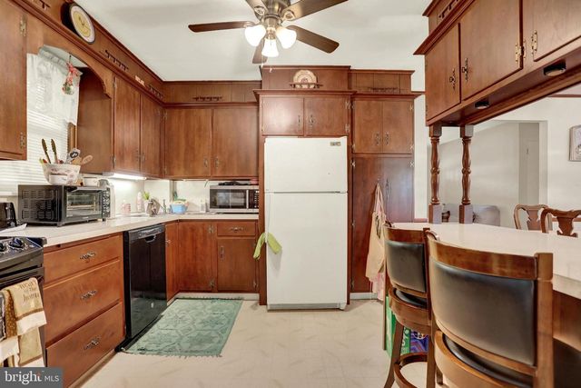 4613 SOUTH RD, Harrisburg, PA 17109