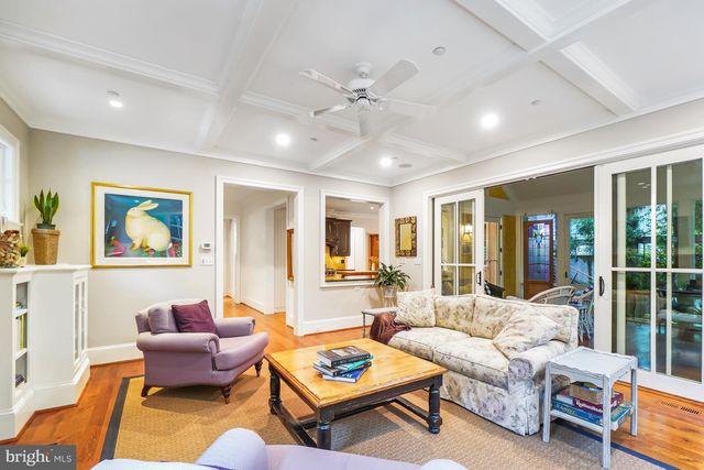 4004 UNDERWOOD ST, Chevy Chase, MD 20815