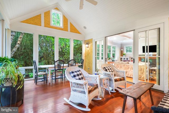 4004 UNDERWOOD ST, Chevy Chase, MD 20815