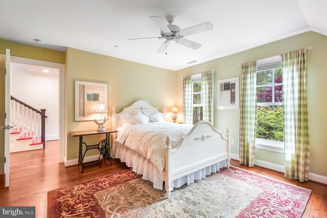 4004 UNDERWOOD ST, Chevy Chase, MD 20815