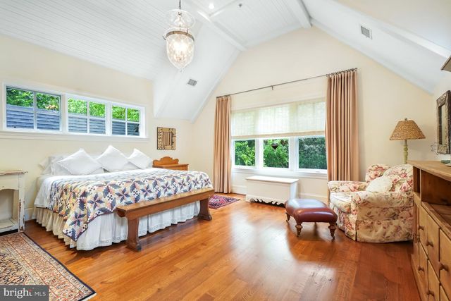 4004 UNDERWOOD ST, Chevy Chase, MD 20815