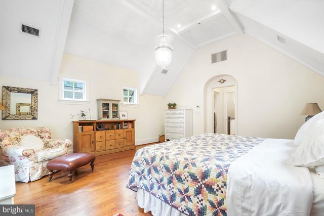 4004 UNDERWOOD ST, Chevy Chase, MD 20815