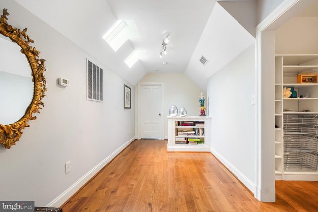 4004 UNDERWOOD ST, Chevy Chase, MD 20815