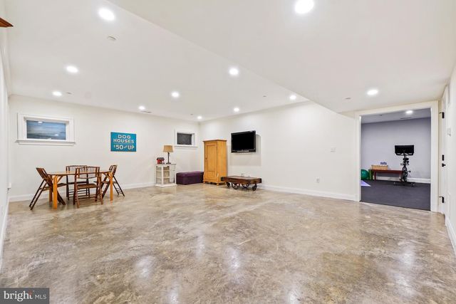 4004 UNDERWOOD ST, Chevy Chase, MD 20815