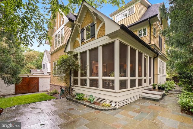 4004 UNDERWOOD ST, Chevy Chase, MD 20815
