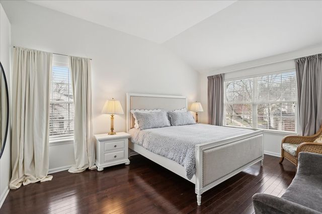 12790 W Sanctuary Lane, Lake Bluff, IL 60044