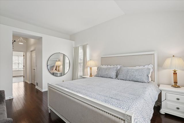 12790 W Sanctuary Lane, Lake Bluff, IL 60044