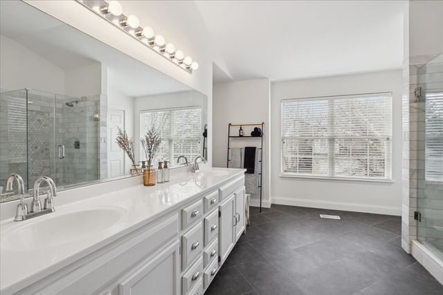 12790 W Sanctuary Lane, Lake Bluff, IL 60044