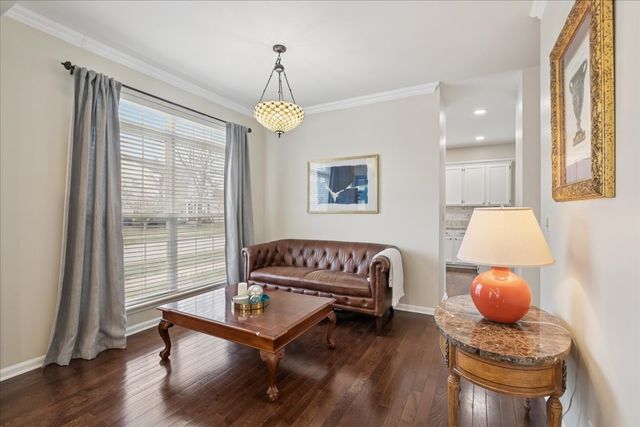 12790 W Sanctuary Lane, Lake Bluff, IL 60044