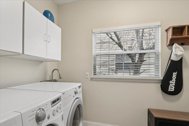 12790 W Sanctuary Lane, Lake Bluff, IL 60044