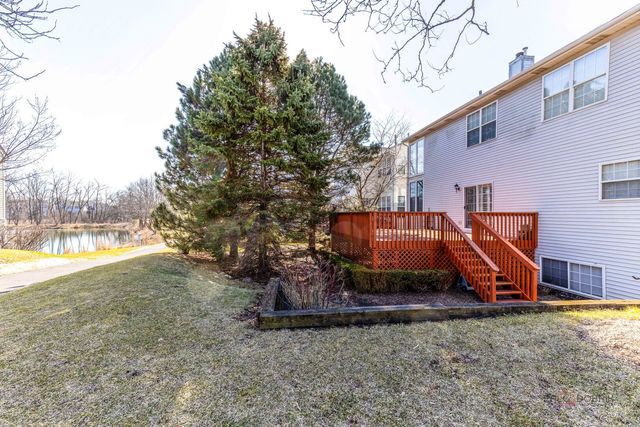 12790 W Sanctuary Lane, Lake Bluff, IL 60044