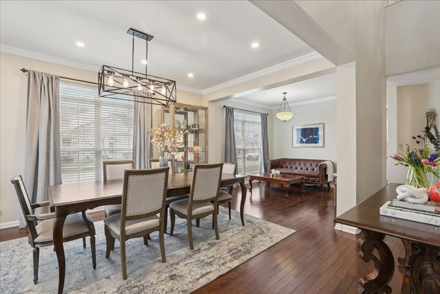 12790 W Sanctuary Lane, Lake Bluff, IL 60044