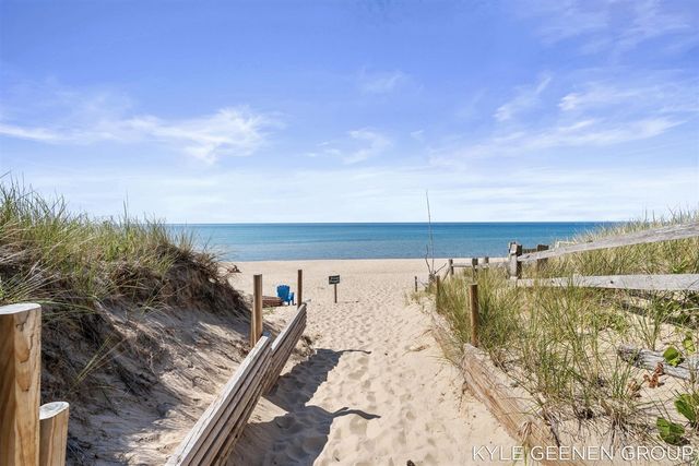4719 Foxhill Lane, Macatawa, MI 49434
