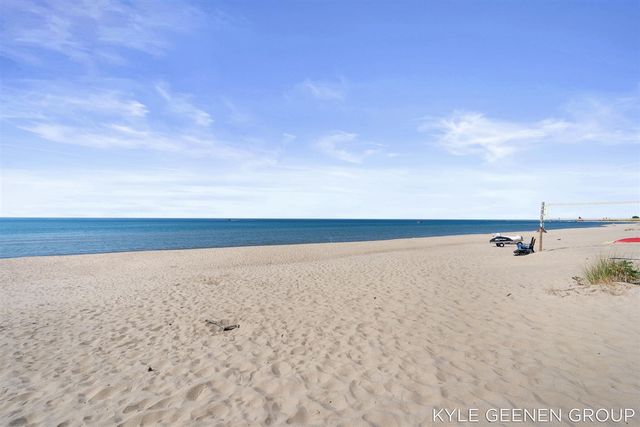 4719 Foxhill Lane, Macatawa, MI 49434