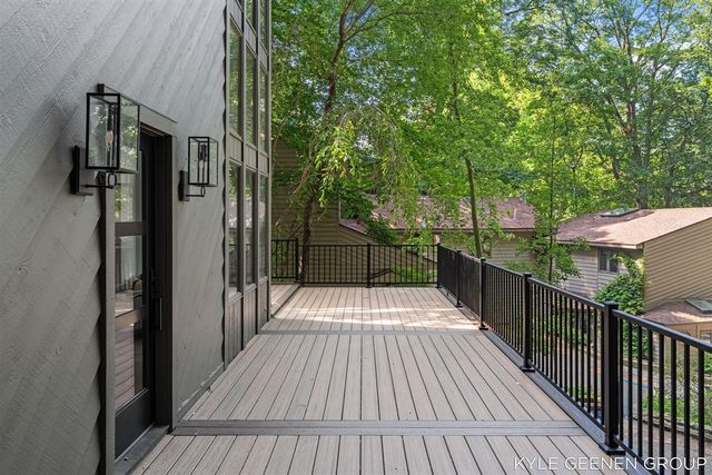 4719 Foxhill Lane, Macatawa, MI 49434
