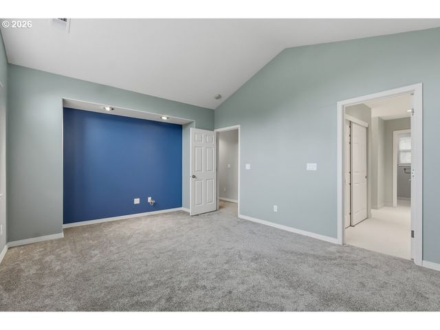 3052 CLUB HOUSE Ct, West Linn, OR 97068