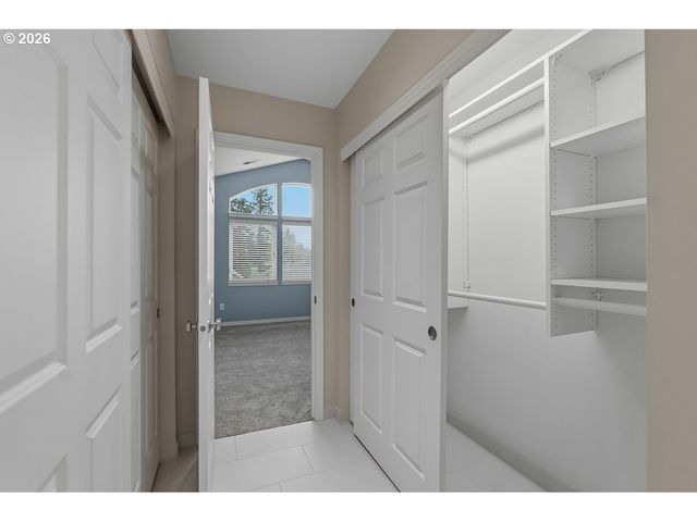 3052 CLUB HOUSE Ct, West Linn, OR 97068