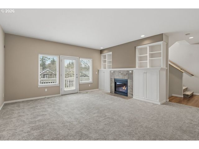 3052 CLUB HOUSE Ct, West Linn, OR 97068