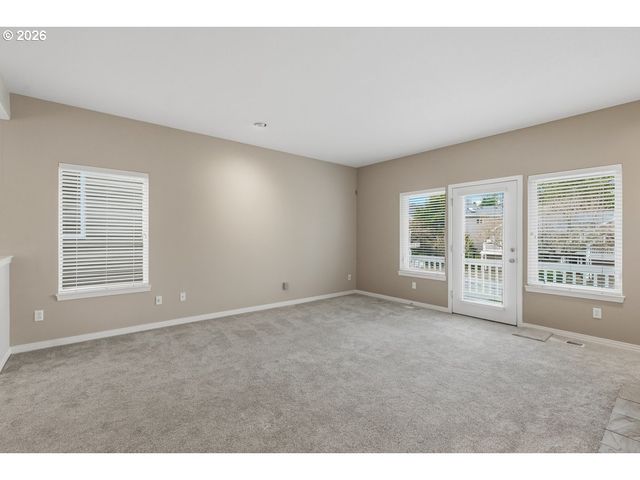 3052 CLUB HOUSE Ct, West Linn, OR 97068