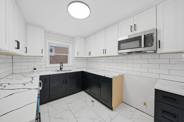 14223 University Avenue, Dolton, IL 60419