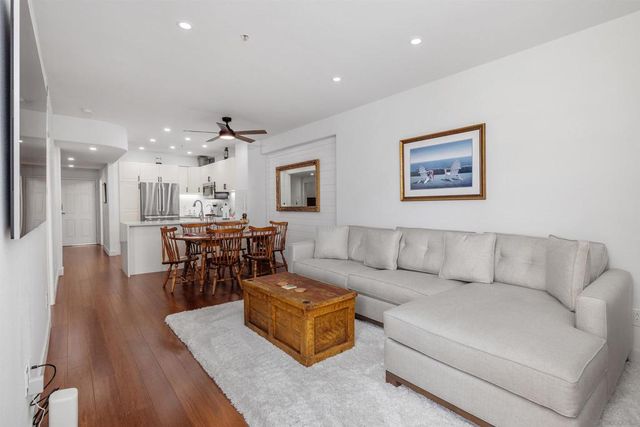 350 K St 614, San Diego, CA 92101