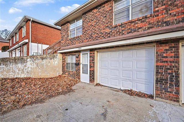 11610-11612 Ivanhoe Court, Independence, MO 64052