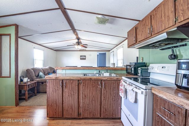 4049 Broadford Rd, Clarkson, KY 42726