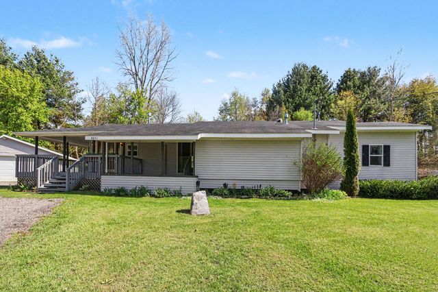 8653 Chain O Lakes Drive, Hope Twp, MI 49046