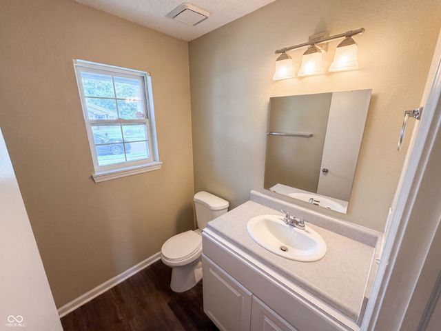 11307 Narrowleaf Drive, Indianapolis, IN 46235