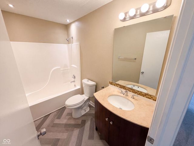 11307 Narrowleaf Drive, Indianapolis, IN 46235