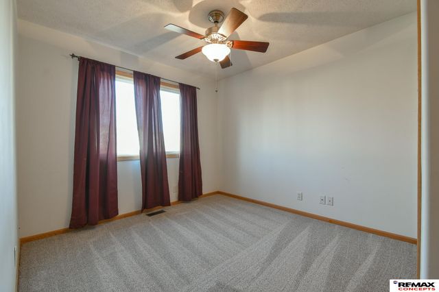 2021 Philadelphia Drive, Lincoln, NE 68521