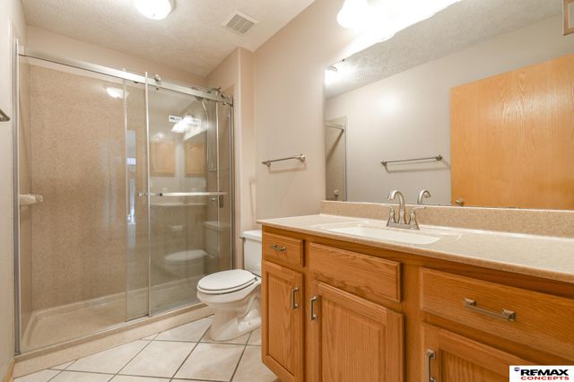 2021 Philadelphia Drive, Lincoln, NE 68521