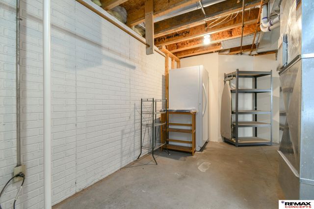 2021 Philadelphia Drive, Lincoln, NE 68521