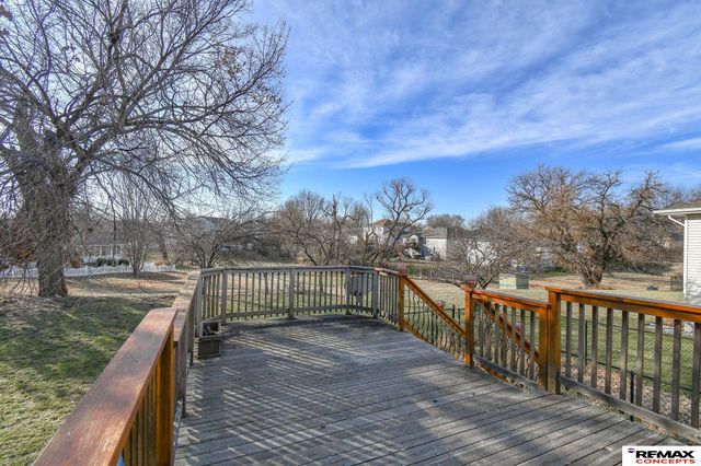 2021 Philadelphia Drive, Lincoln, NE 68521