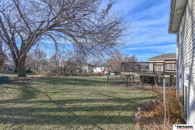 2021 Philadelphia Drive, Lincoln, NE 68521