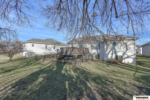 2021 Philadelphia Drive, Lincoln, NE 68521