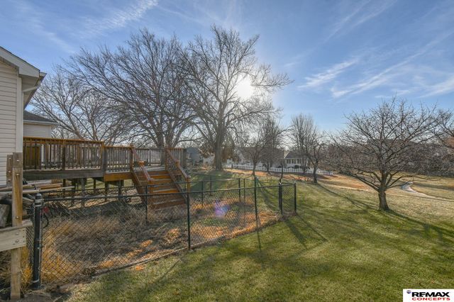 2021 Philadelphia Drive, Lincoln, NE 68521