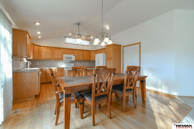 2021 Philadelphia Drive, Lincoln, NE 68521