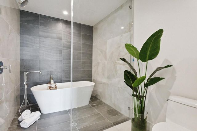 475 E Royal Palm Road 605, Boca Raton, FL 33432