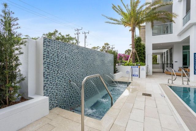 475 E Royal Palm Road 605, Boca Raton, FL 33432