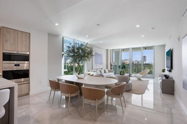 475 E Royal Palm Road 605, Boca Raton, FL 33432